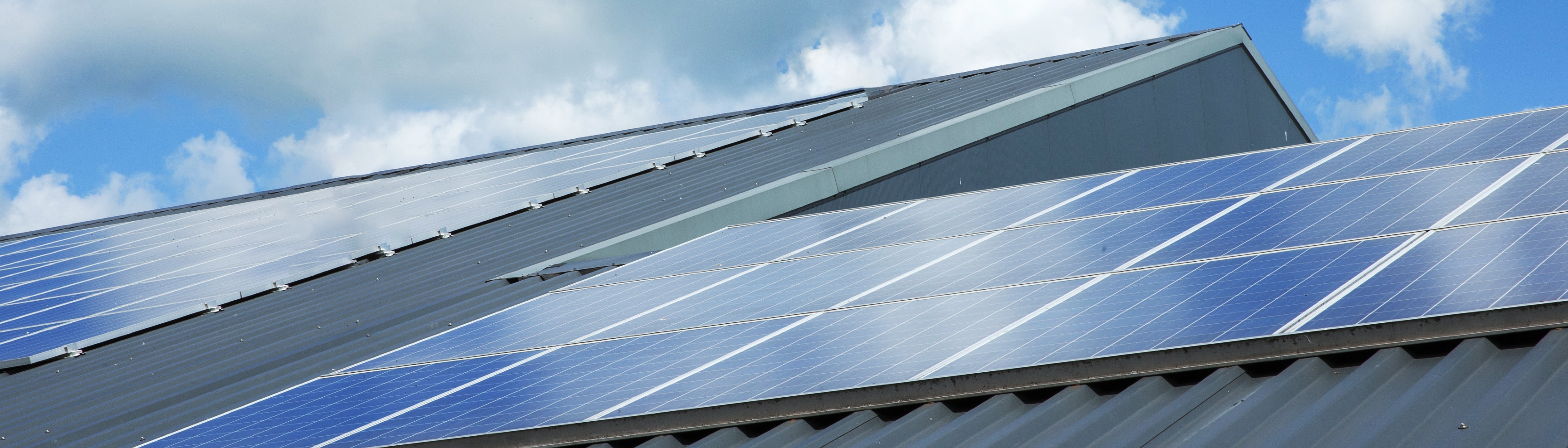 太陽光発電フィルム SOLAFLEXページのデスクトップ用画像